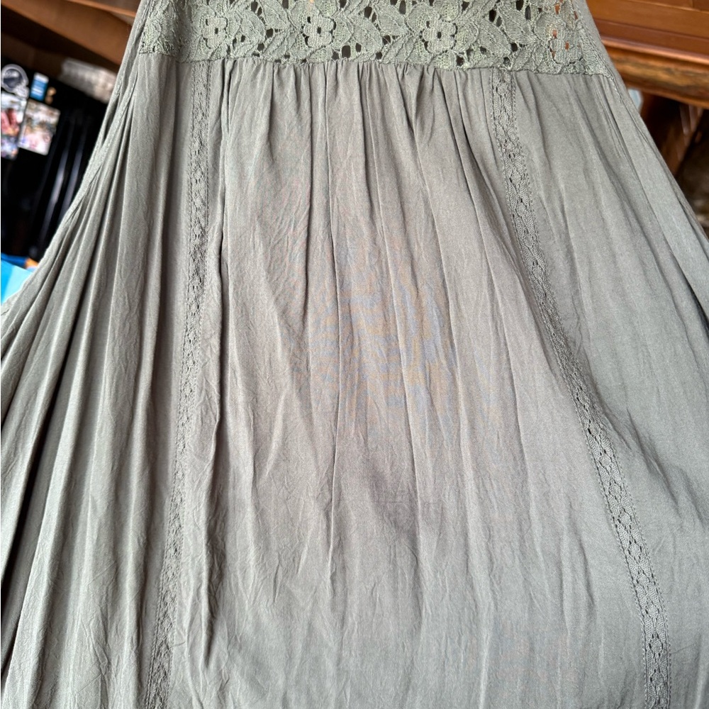 torrid Olive Crochet Yoke Halter-Style Camisole Tank - Picture 4 of 8